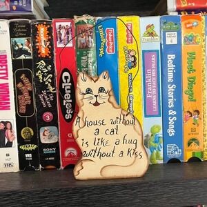 Wooden cat grannycore cottage folk art style home decor for hanging or shelf